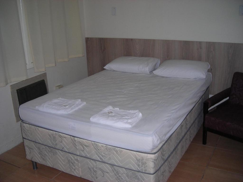 Hotel Alianca Porto Alegre Oda fotoğraf